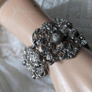 Coro Silver Bracelet with Intricate Design